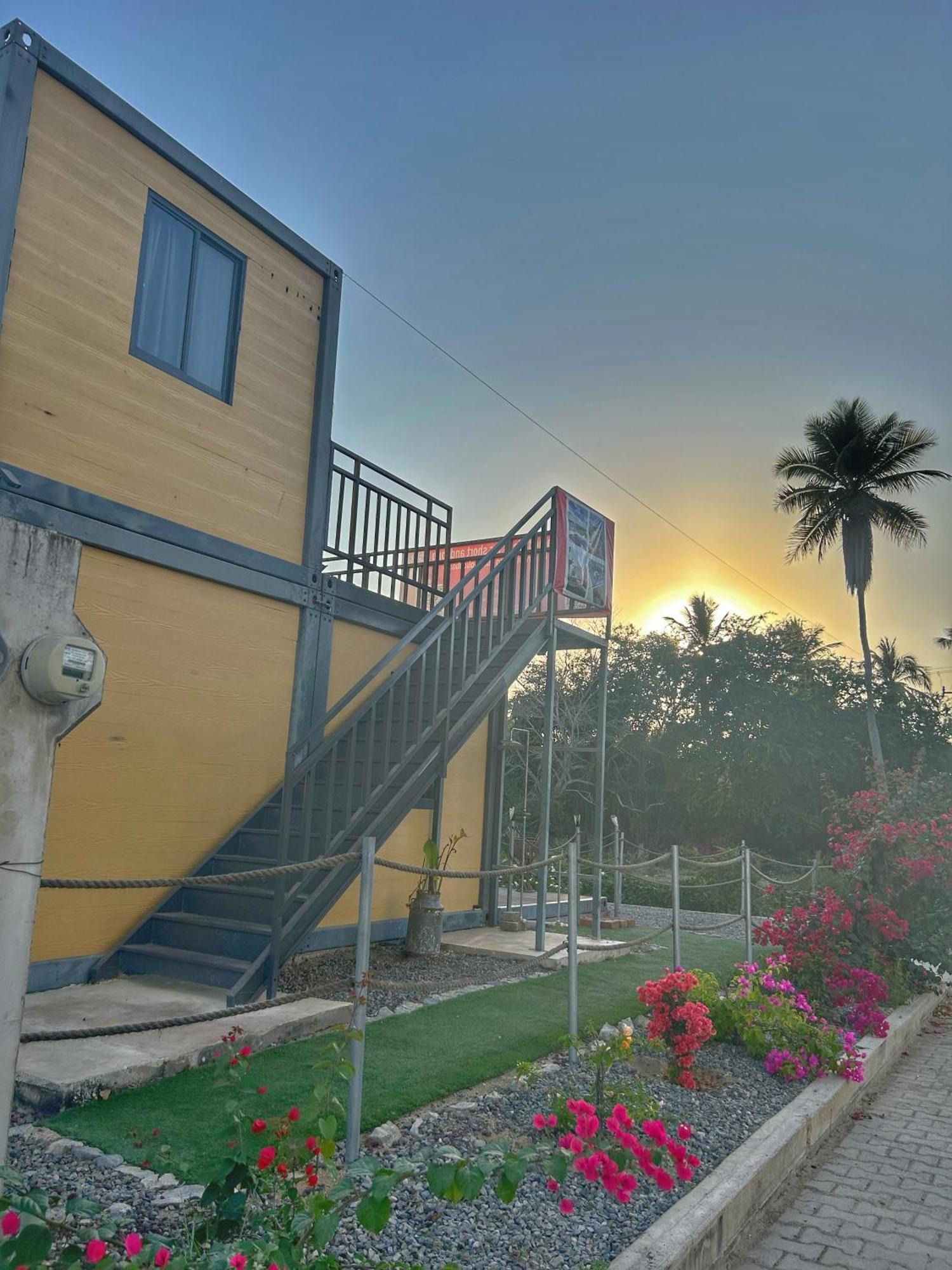 Yellow House 6 Minutos De Playa Barra de Navidad Eksteriør billede